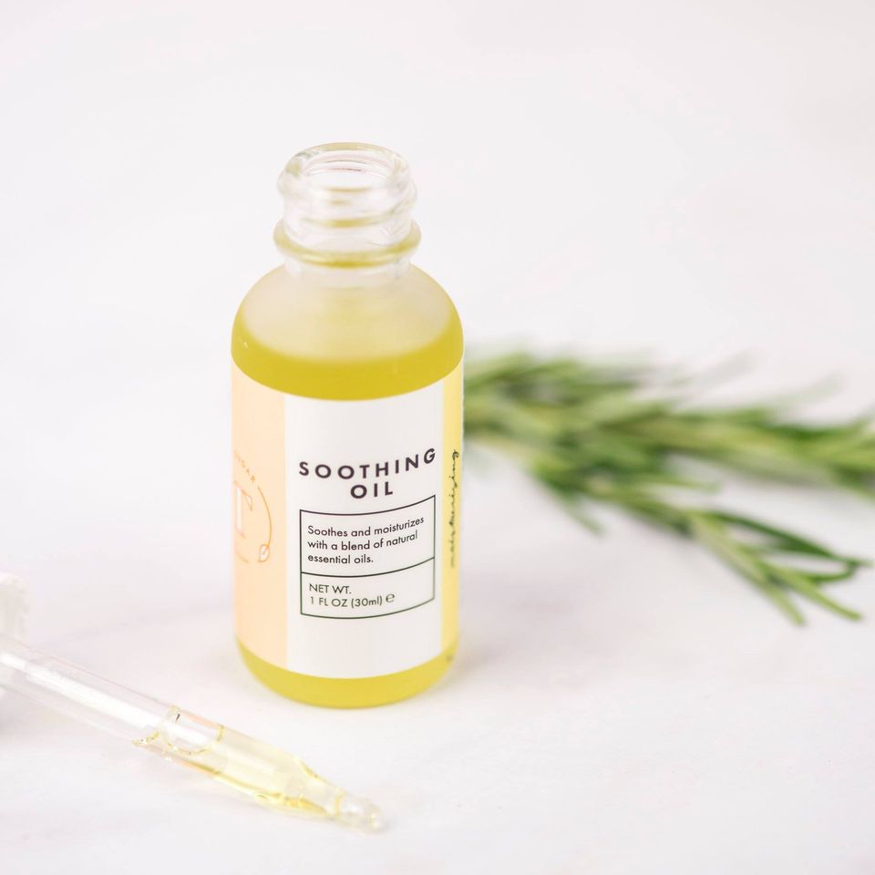 tamaras sugaring soothing oil bottle